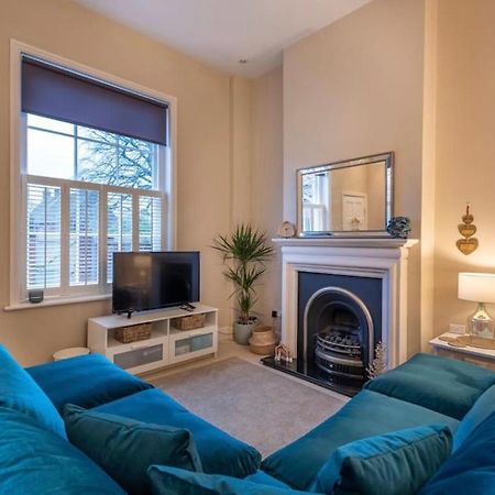 Choristers Mews: Luxury Cottage A Stones Throw From The Cathedral! Лінкольн Екстер'єр фото