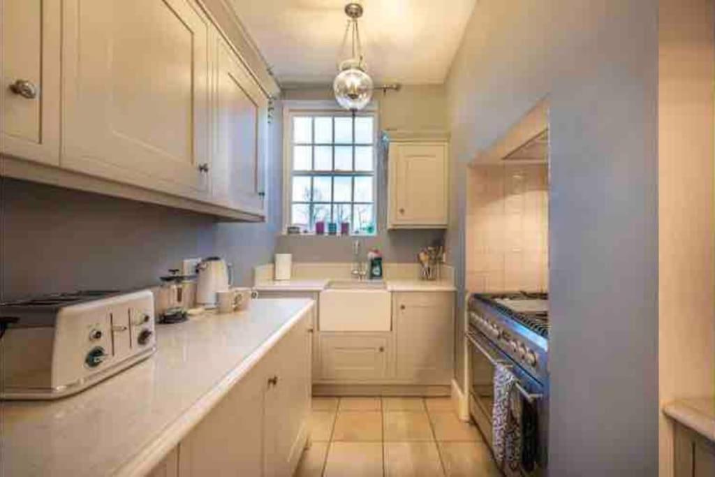 Choristers Mews: Luxury Cottage A Stones Throw From The Cathedral! Лінкольн Екстер'єр фото